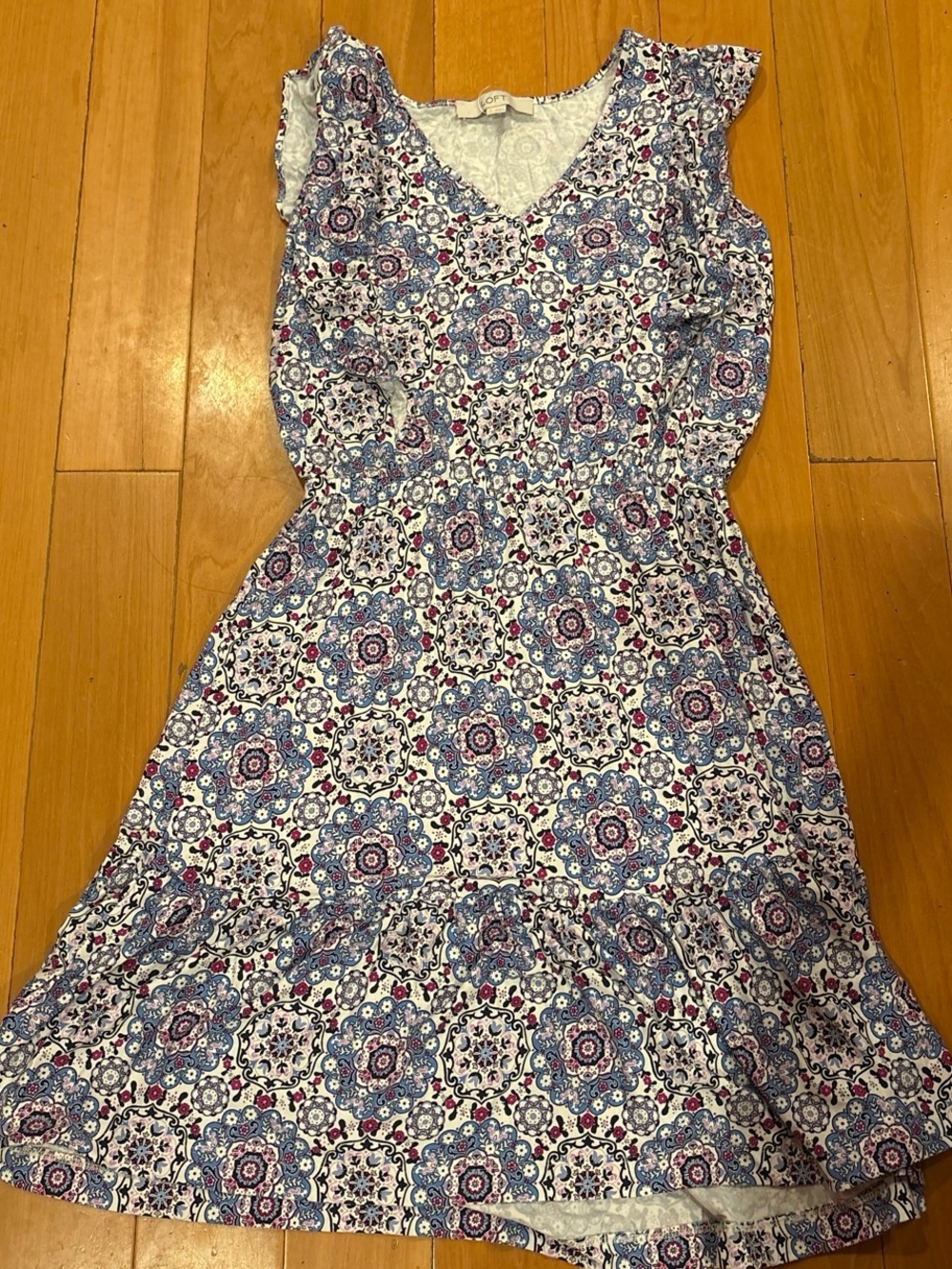 Lightweight Blue & White Medallion Print Women's Dress